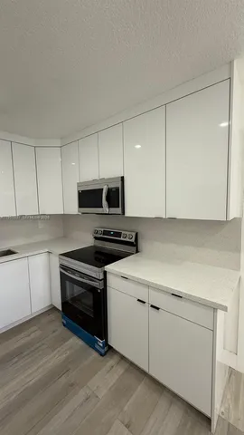 $584,900 | 980 Northeast 146th Street, North Miami, FL 33161