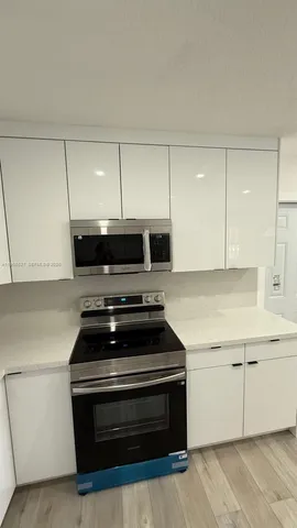 $584,900 | 980 Northeast 146th Street, North Miami, FL 33161