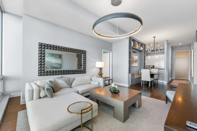 $785,000 | 500 West Superior Street, Unit 1508, Chicago, IL 60654