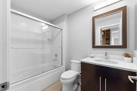 $785,000 | 500 West Superior Street, Unit 1508, Chicago, IL 60654