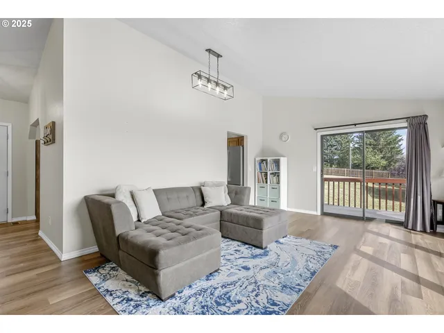 $950,000 | 17810 Northeast 47th Avenue, Vancouver, WA 98686