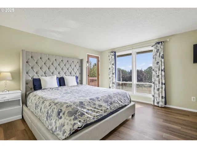 $950,000 | 17810 Northeast 47th Avenue, Vancouver, WA 98686