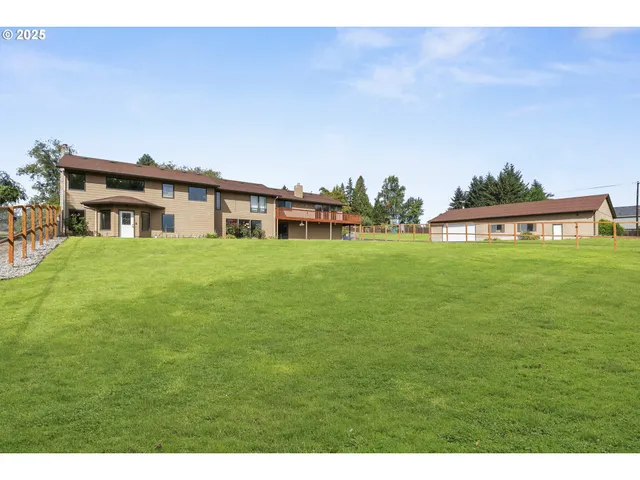 $950,000 | 17810 Northeast 47th Avenue, Vancouver, WA 98686