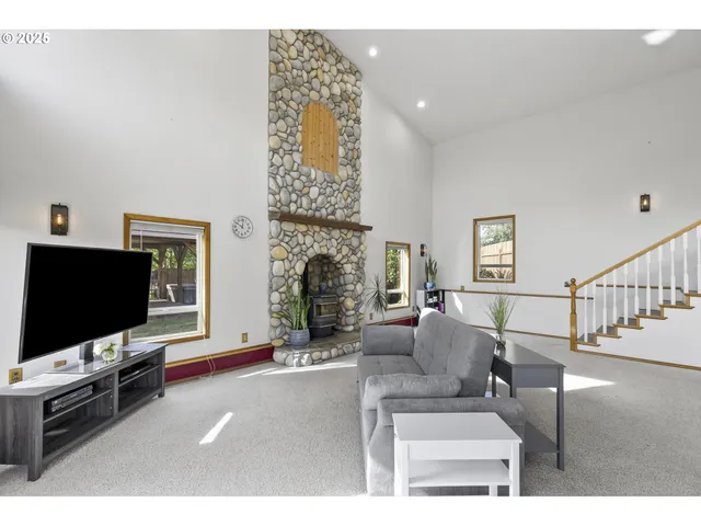 $950,000 | 17810 Northeast 47th Avenue, Vancouver, WA 98686