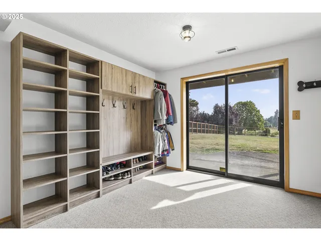 $950,000 | 17810 Northeast 47th Avenue, Vancouver, WA 98686