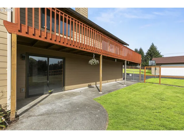 $950,000 | 17810 Northeast 47th Avenue, Vancouver, WA 98686