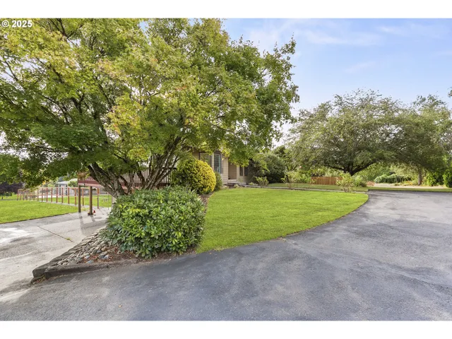 $950,000 | 17810 Northeast 47th Avenue, Vancouver, WA 98686