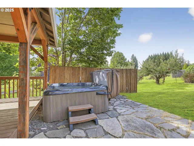 $950,000 | 17810 Northeast 47th Avenue, Vancouver, WA 98686