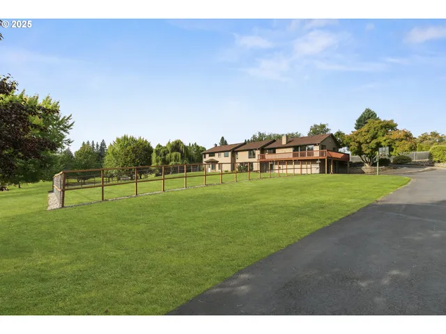 $950,000 | 17810 Northeast 47th Avenue, Vancouver, WA 98686