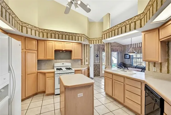 $449,000 | 2910 Southeast 23rd Avenue, Ocala, FL 34471