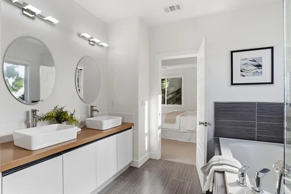 $1,868,000 | 933 Felicidad Court, San Jose, CA 95129