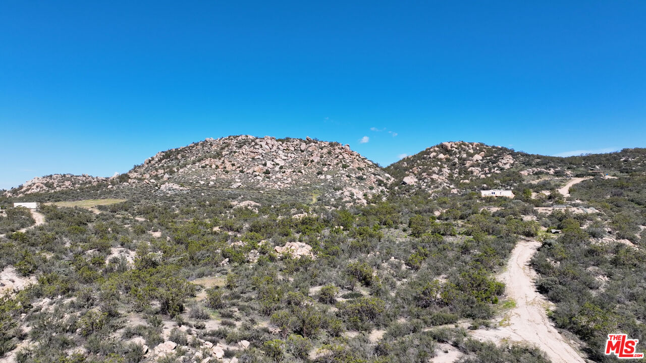 4 Sycamore Falls Road Aguanga, CA 92536 - Photo 7 of 67 a view of a large building