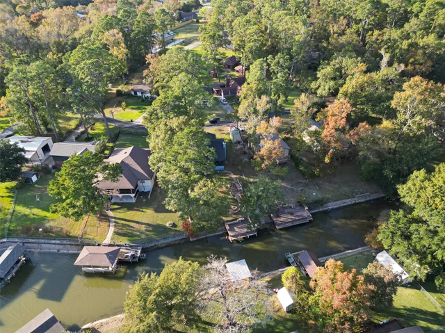 $300,000 | 617 Gov Wood Drive, Point Blank, TX 77364