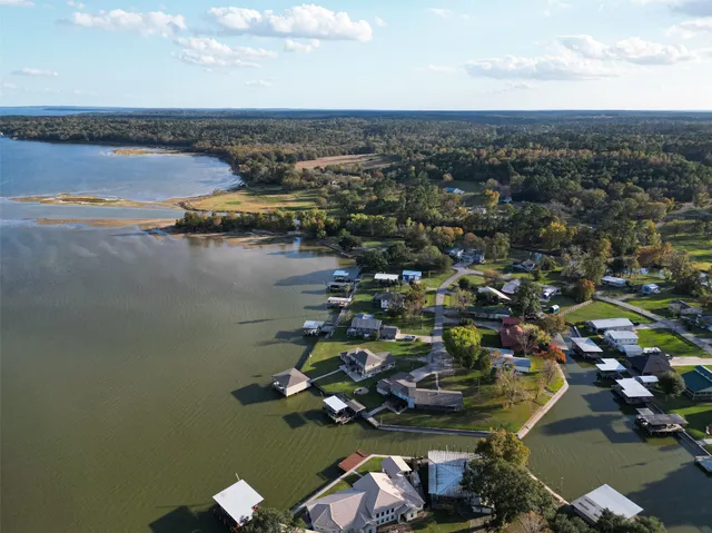 $300,000 | 617 Gov Wood Drive, Point Blank, TX 77364