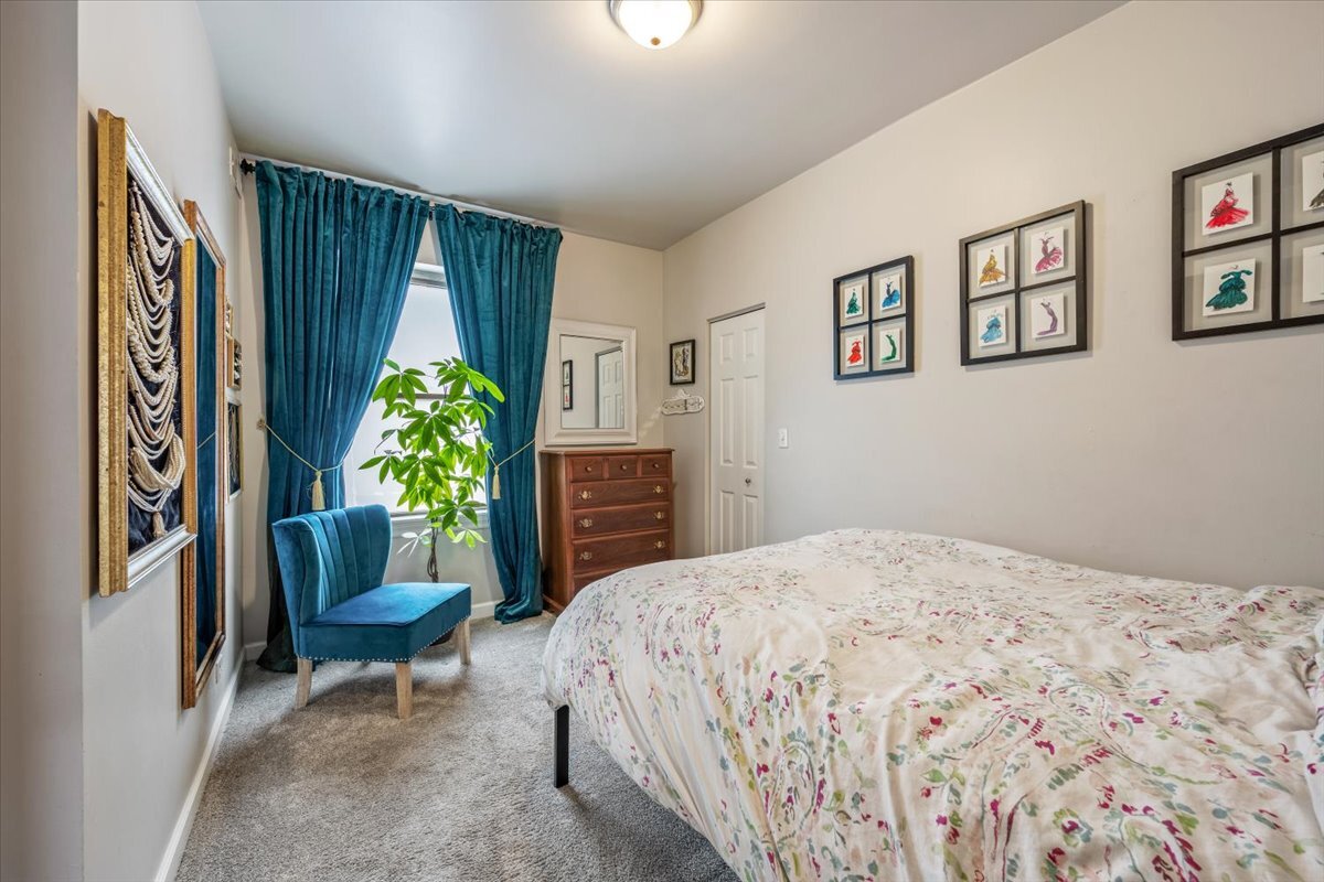 5741 North Ridge Avenue, Unit 1 Chicago, IL 60660 - Photo 8 of 16 Gallery Image 8