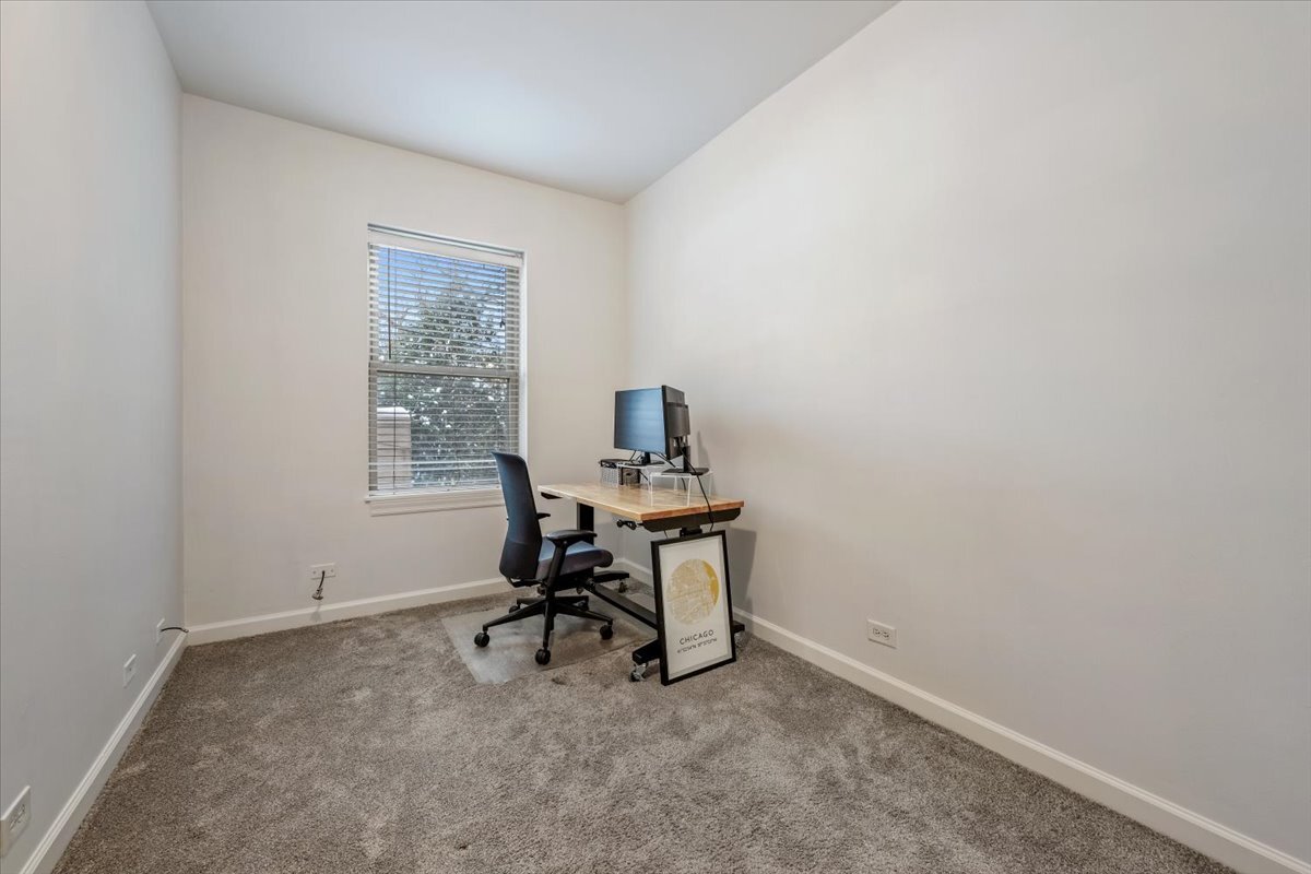 5741 North Ridge Avenue, Unit 1 Chicago, IL 60660 - Photo 9 of 16 Gallery Image 9