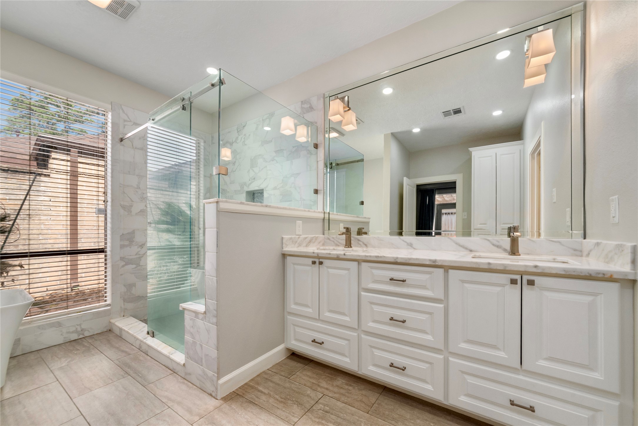 3206 Laurel Point Court Houston, TX 77339 - Photo 15 of 25