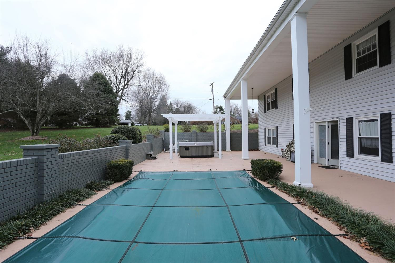 2702 Westmorland Road Lexington, KY 40510 - Photo 54 of 56 Photo 54