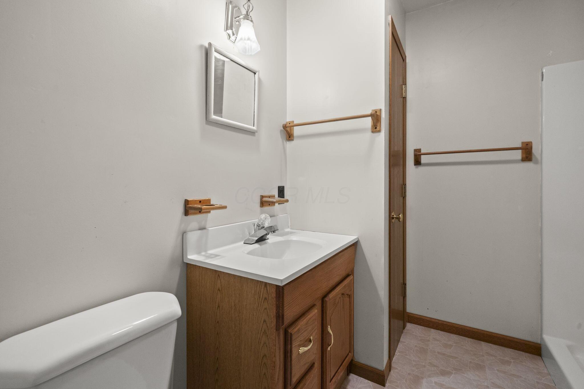 175 South 5th Street Newark, OH 43055 - Photo 38 of 50 Bathroom 3 In Garage