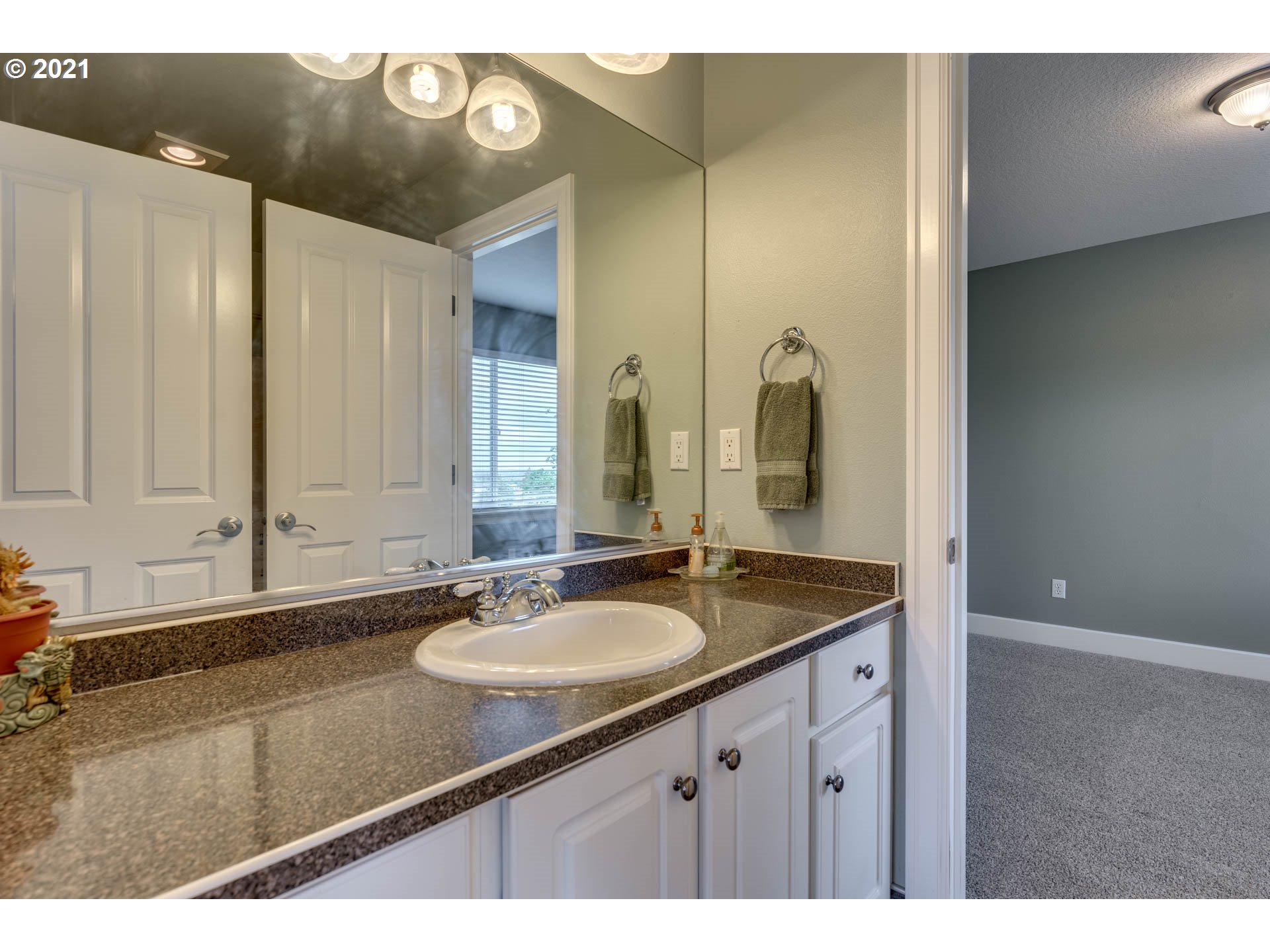 810 Northwest Deerfern Loop Camas, WA 98607 - Photo 25 of 32 Gallery Image 25