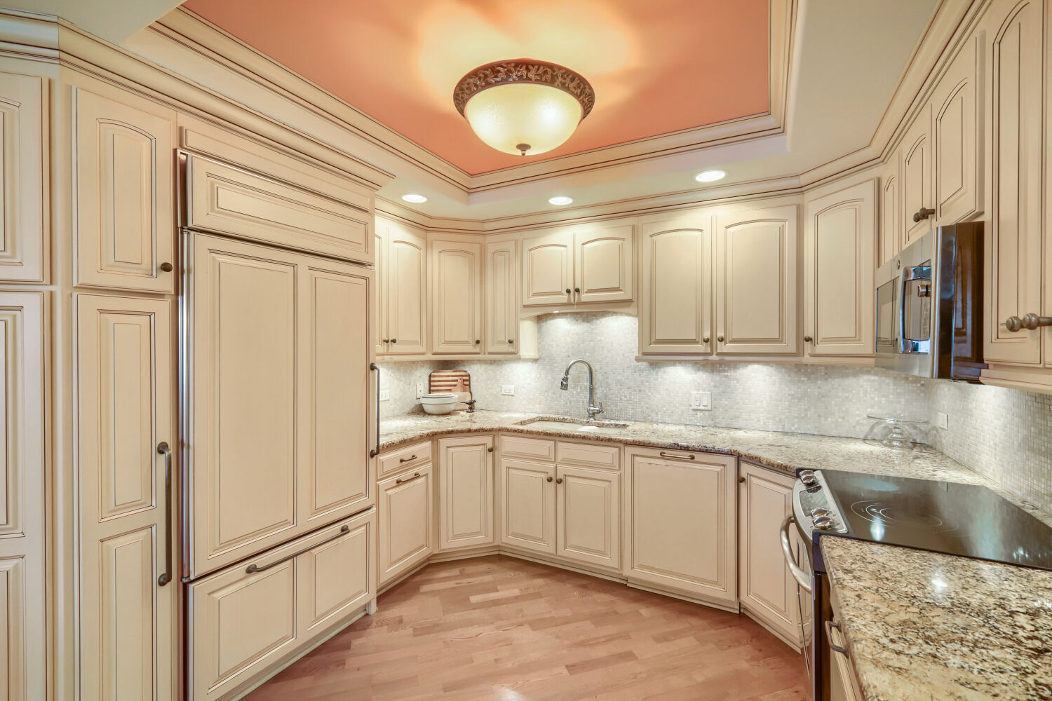 10 East Burlington Street, Unit 3B Riverside, IL 60546 - Photo 13 of 31