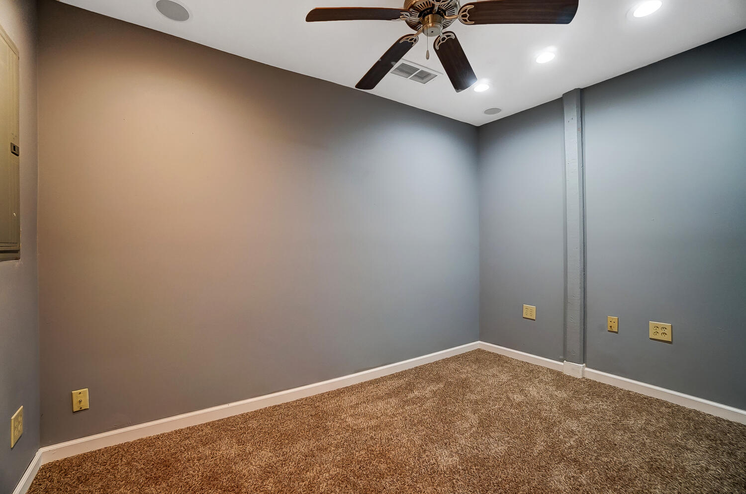 1607 West Main Street Springfield, OH 45504 - Photo 9 of 33