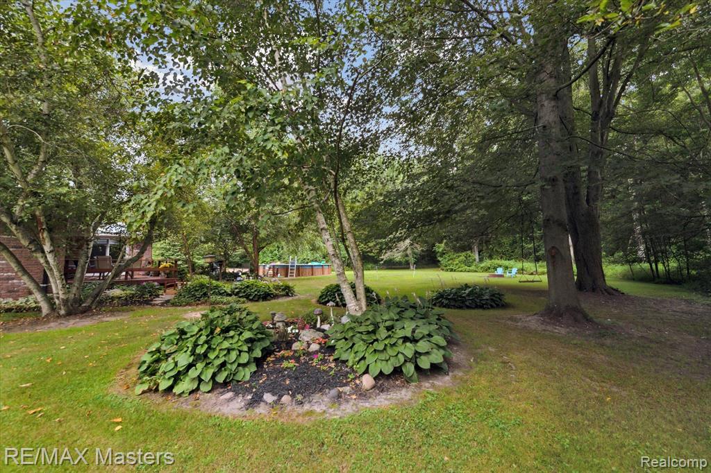 21610 Otter Road Belleville, MI 48111 - Photo 25 of 35