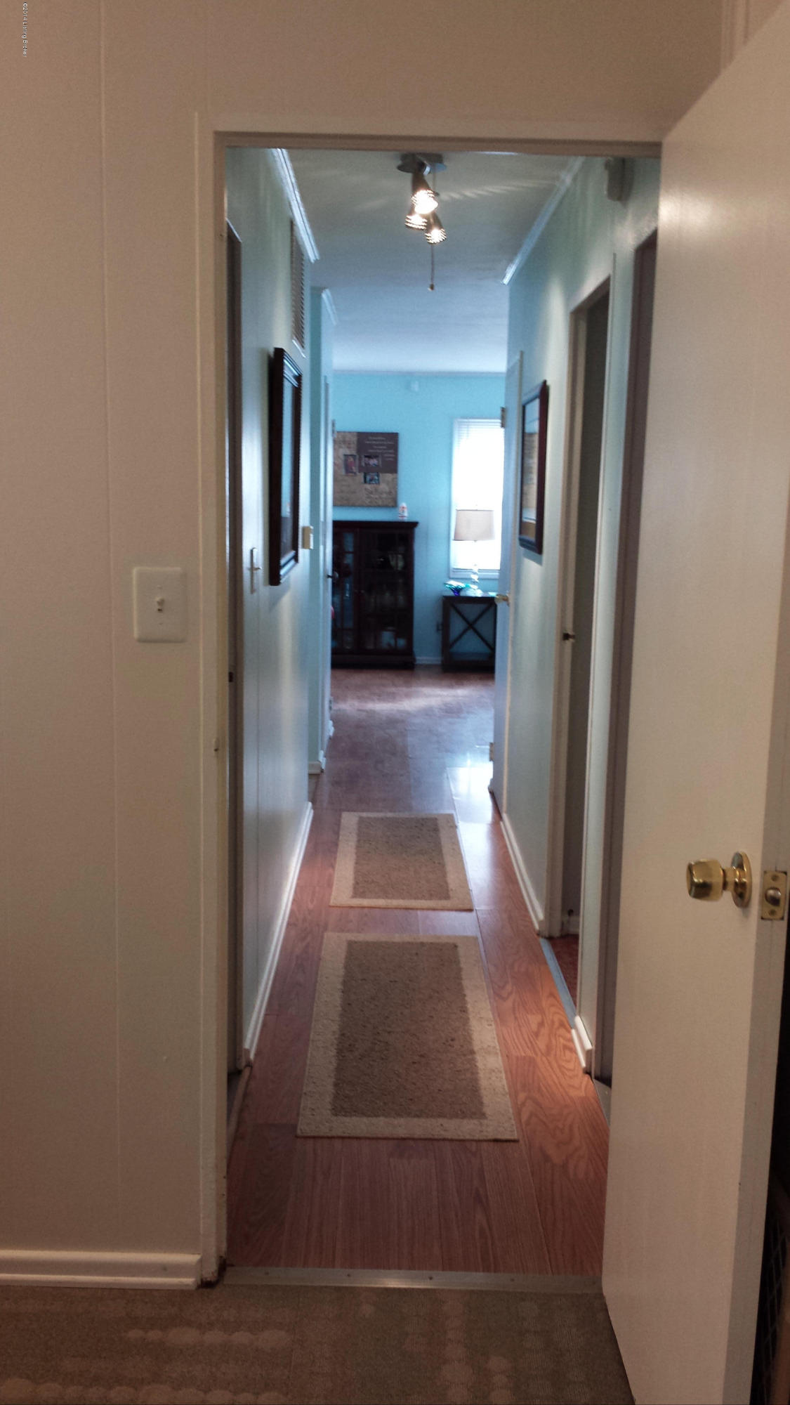 1809 Millgate Road Louisville, KY 40223 - Photo 13 of 26 20140201_124708