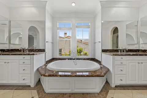 $1,995,000 | 440 Evening View Drive, Chula Vista, CA 91914