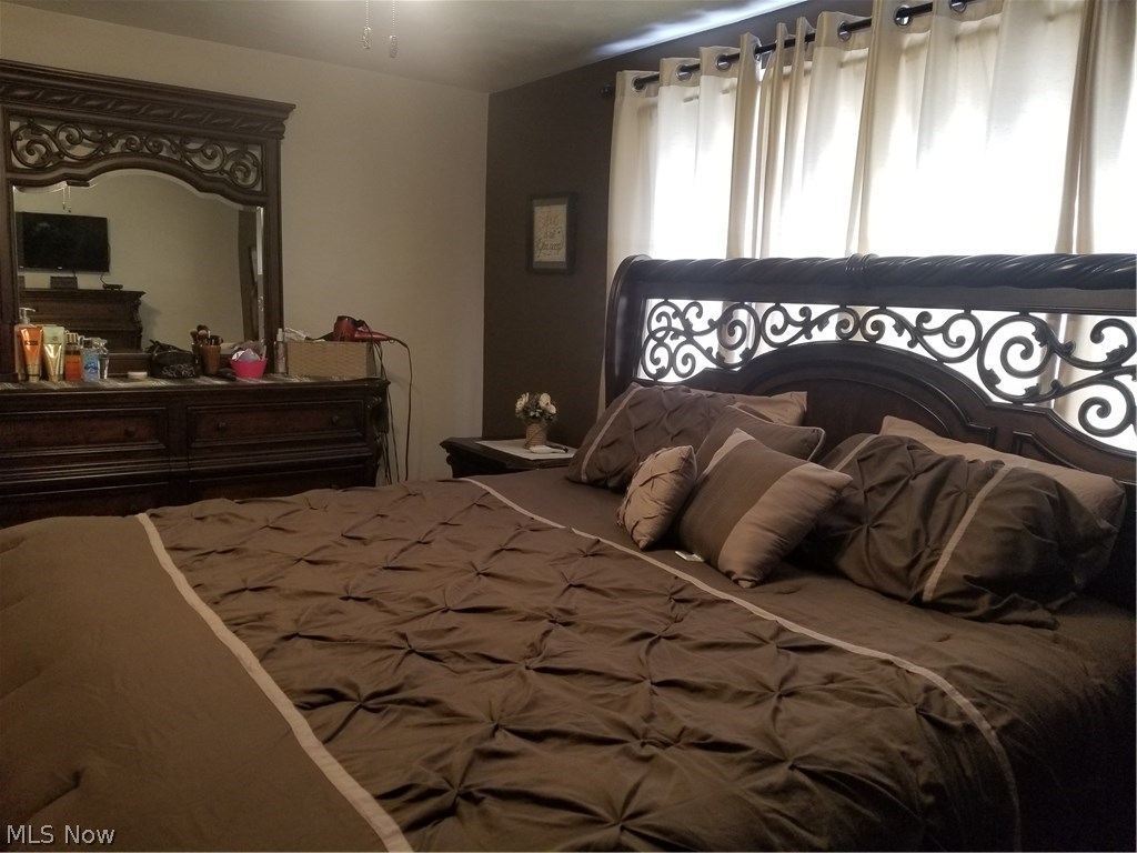 7514 Snow Road Parma, OH 44129 - Photo 2 of 14