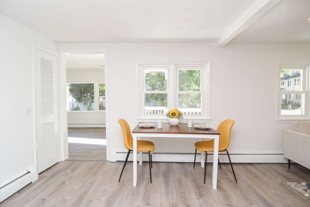 47 Line Road Reading, MA 01867 - Photo 8 of 20 Gallery Image 8