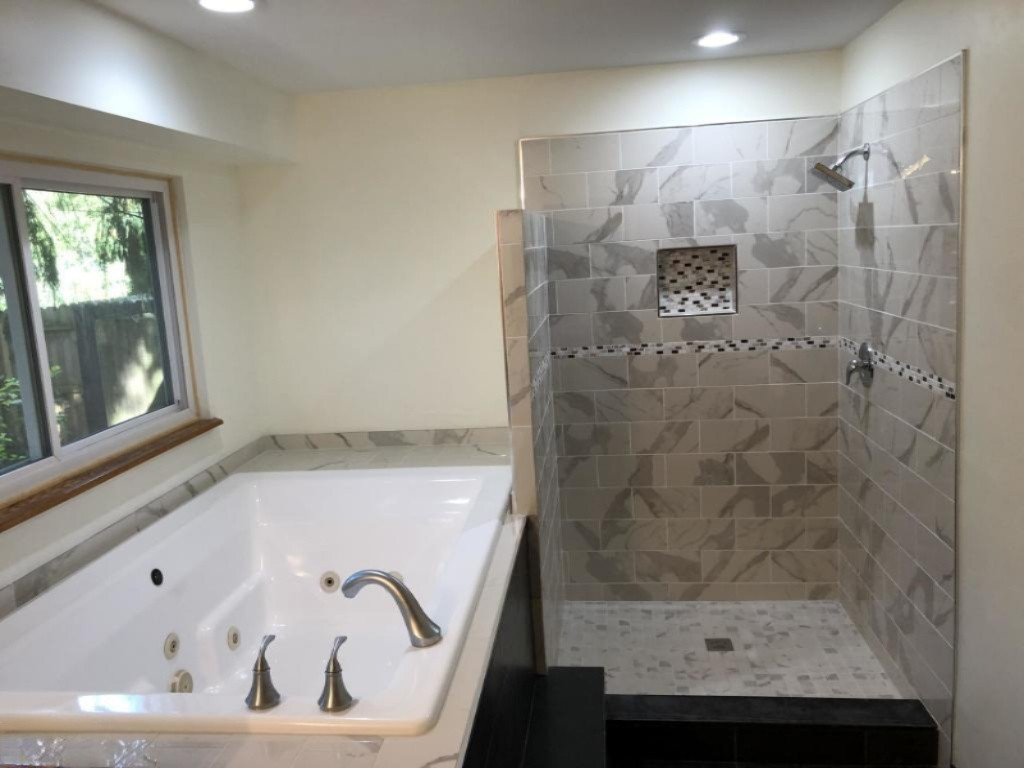 7069 Moorsbridge Road Portage, MI 49024 - Photo 13 of 55 Master Bathroom- Shower & Whirlpool tub