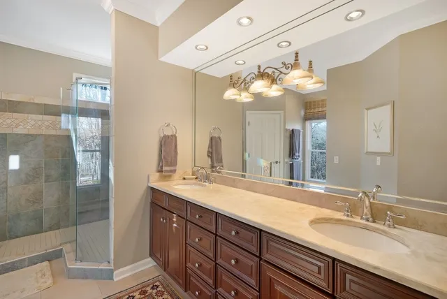 $1,175,000 | 2046 Lakeshore Drive, Monteagle, TN 37356