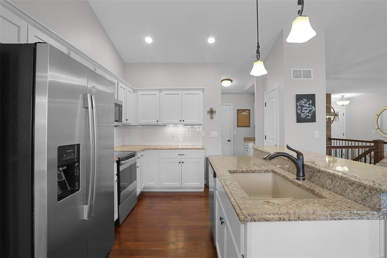 170 Gabrielle Circle Bethalto, IL 62010 - Photo 13 of 28