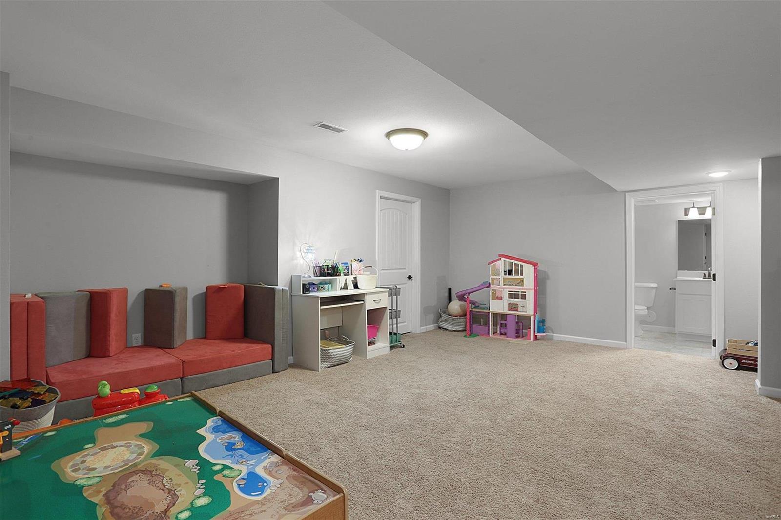 170 Gabrielle Circle Bethalto, IL 62010 - Photo 24 of 28