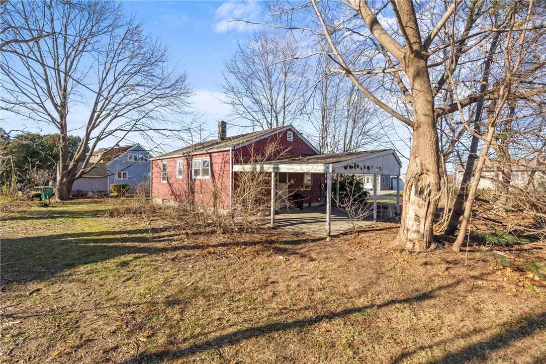 64 Martens Road Portsmouth, RI 02871 - Photo 6 of 23