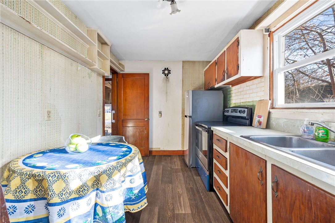 64 Martens Road Portsmouth, RI 02871 - Photo 8 of 23