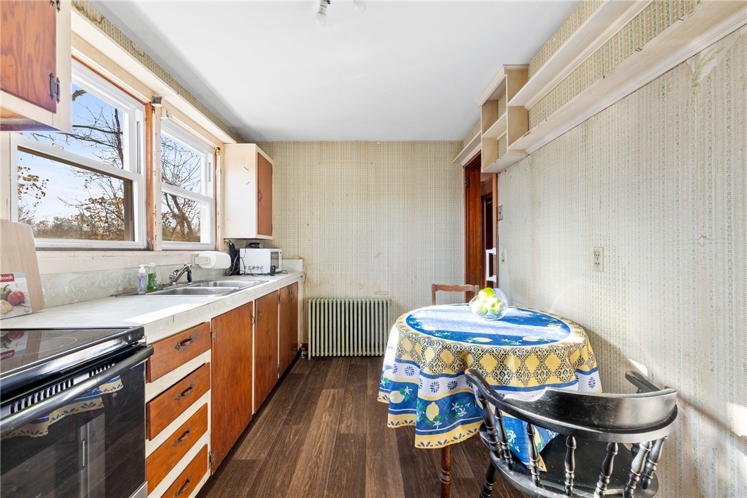 64 Martens Road Portsmouth, RI 02871 - Photo 9 of 23