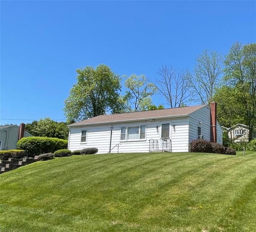 33 Flicksville Road, Bangor, PA 18013 Compass