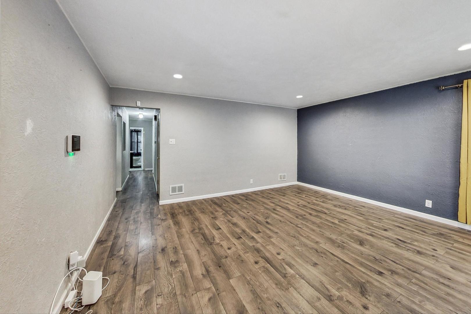 715 North Reed Street Joliet, IL 60435 - Photo 3 of 47 Gallery Image 3