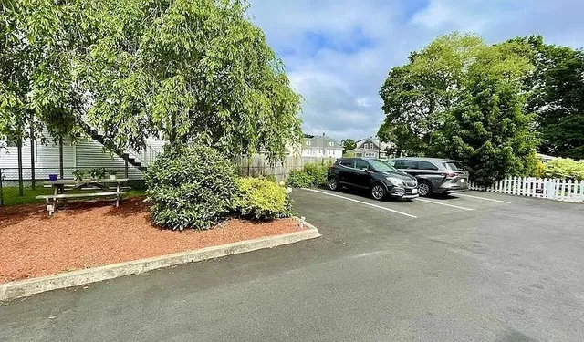 $1,850 | 30 White Street, Unit 1R, Taunton, MA 02780