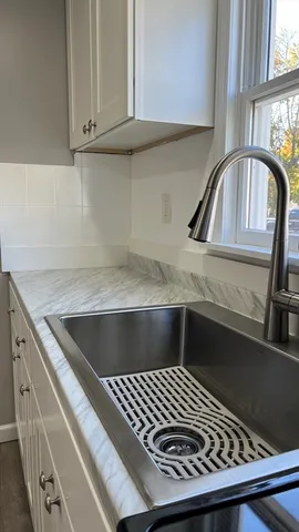 $1,850 | 30 White Street, Unit 1R, Taunton, MA 02780