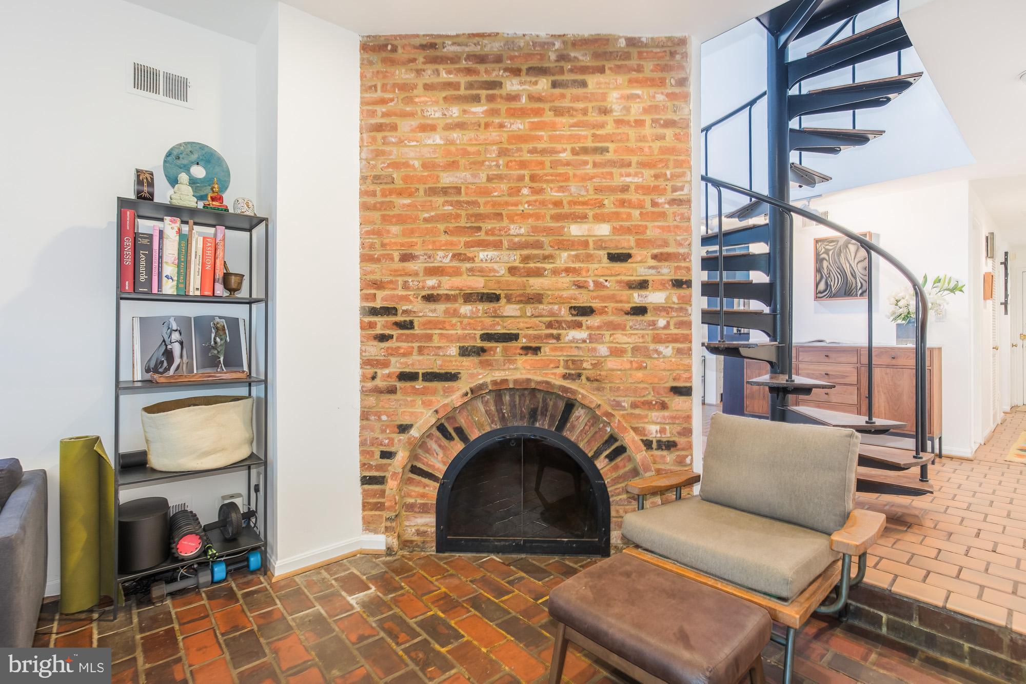 238 14th Street Southeast Washington, DC 20003 - Photo 5 of 45