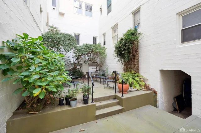 $1,635,000 | 2111 Hyde Street, Unit 403, San Francisco, CA 94109