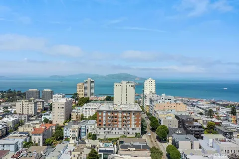$1,635,000 | 2111 Hyde Street, Unit 403, San Francisco, CA 94109