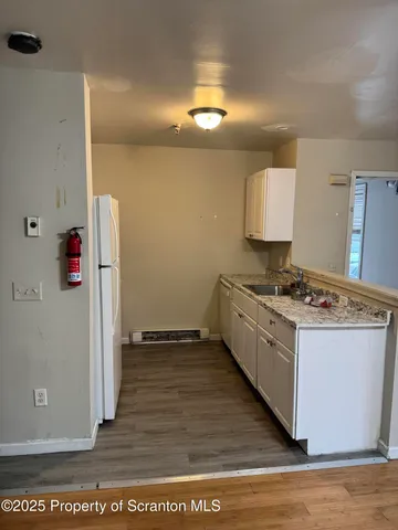 $1,200 | 114 Prospect Avenue, Unit 1ST FL FRONT, Scranton, PA 18505