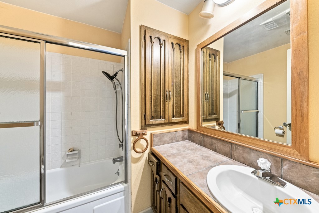 605 Ridgecrest New Braunfels, TX 78130 - Photo 26 of 36 Gallery Image 26