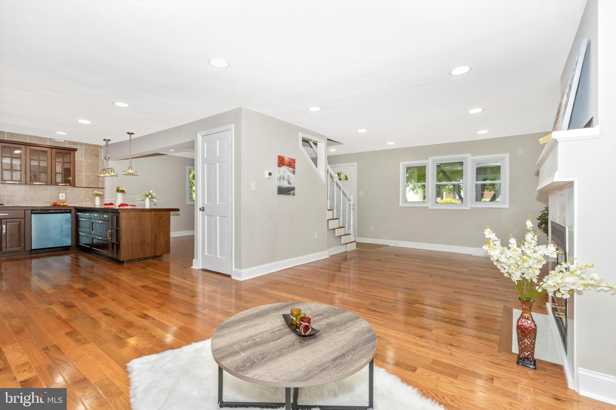 11 Mills Road Gaithersburg, MD 20877 - Photo 6 of 53 Gallery Image 6