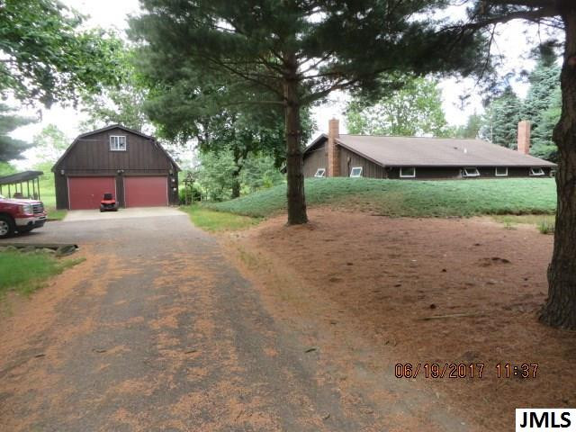 16213 Farnsworth Road Stockbridge, MI 49285 - Photo 2 of 26 Photo 2