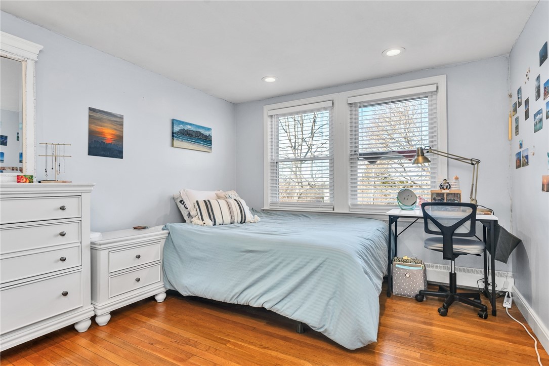 609 Point Judith Road Narragansett, RI 02882 - Photo 25 of 36 Bedroom 3
